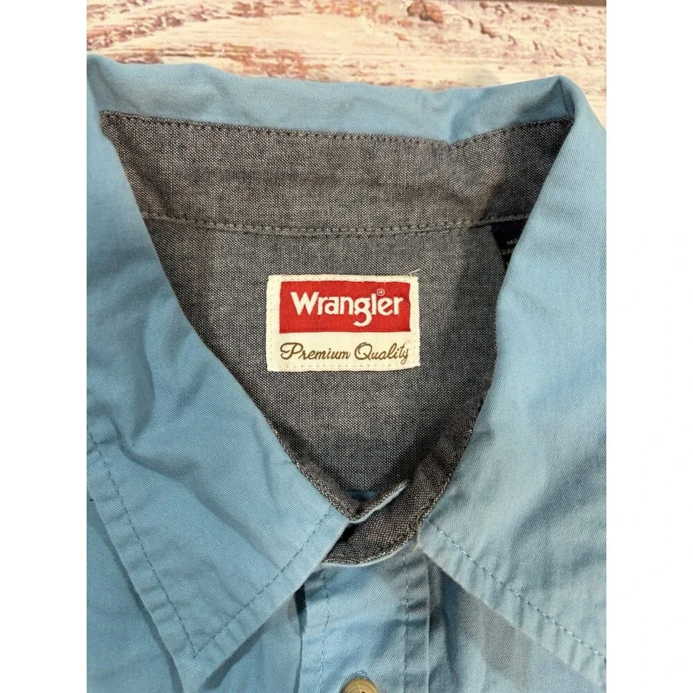 Wrangler, Premium Quality Men’s Button Down Shirt XL Light Blue 100% Cotton